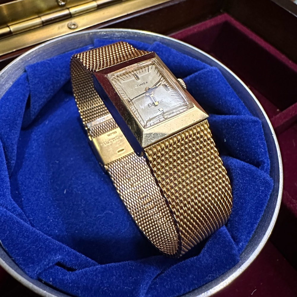 1960s Timex Electric Gold Women's Watch - Vintage - Picture 5 of 10
